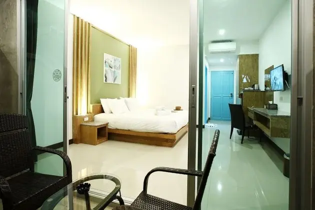 Garden View Room