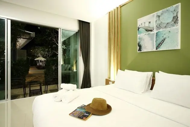 Garden View Room