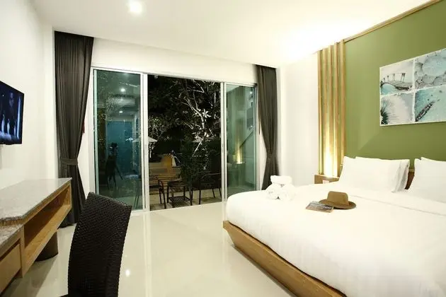 Garden View Room