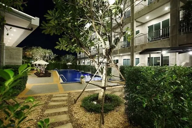 Garden View Room