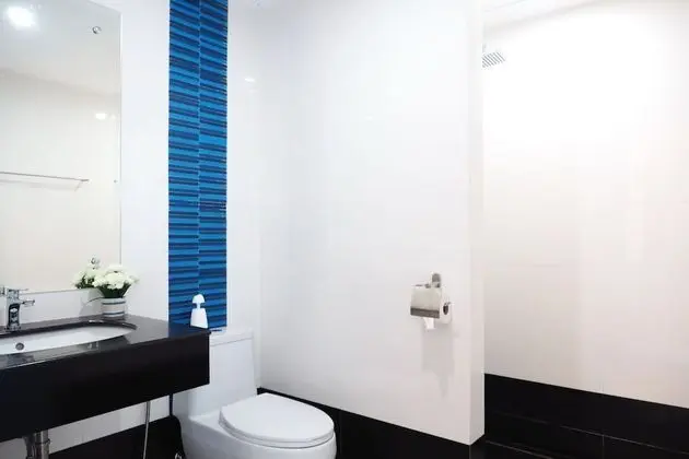 Pool Access Room