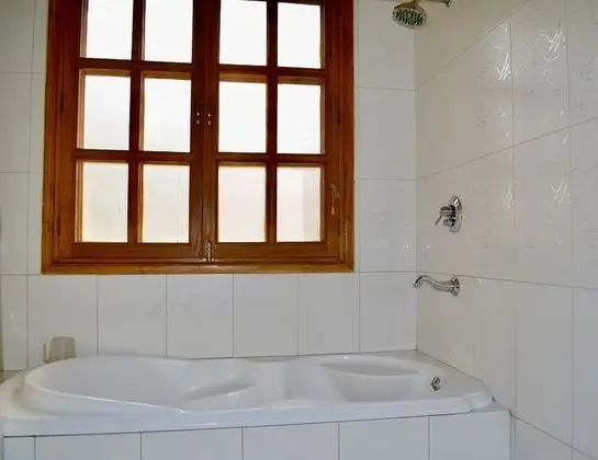 Superior Tek Büyük Yataklı Oda, 1 En Büyük (King) Boy Yatak, Engellilere Uygun, Avlu Manzaralı