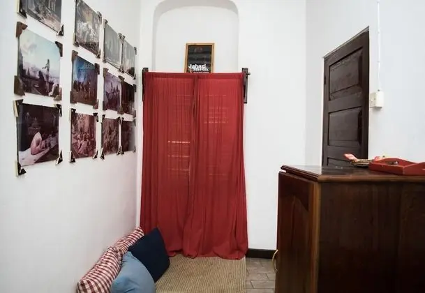 Üç Kişilik Oda