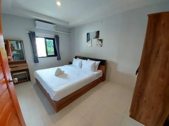 1 Bedroom House