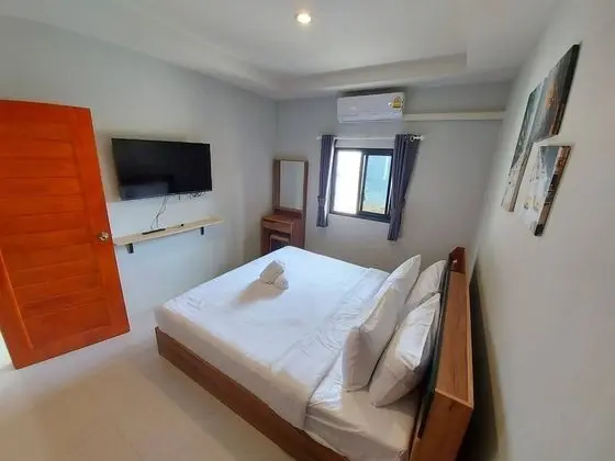 1 Bedroom House