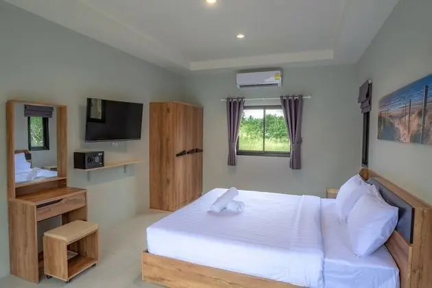 2 Bedroom House