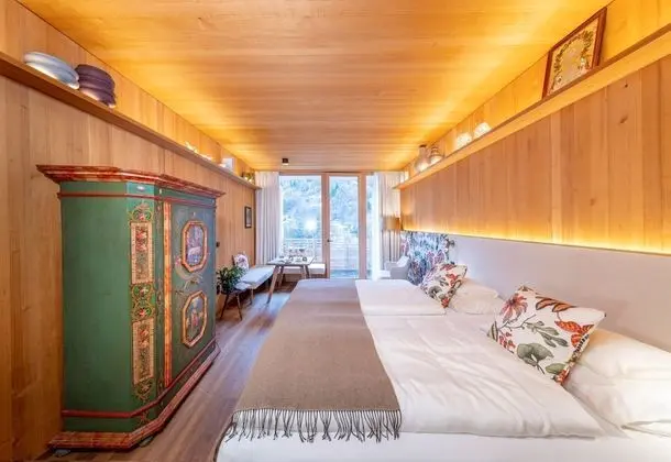 Tek Büyük Yataklı Oda