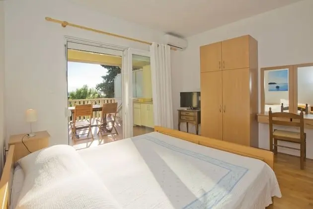 Stüdyo, Deniz Manzaralı