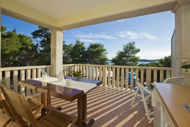 Stüdyo, Deniz Manzaralı