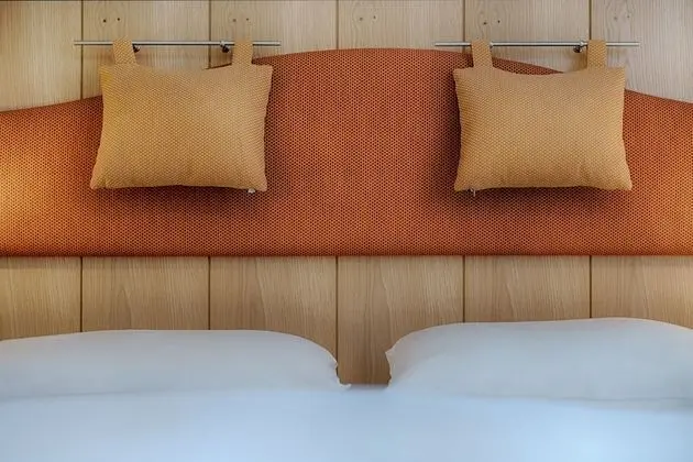 Tek Kişilik Oda, Sigara İçilmez