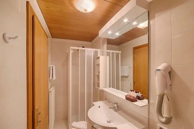 Tek Kişilik Oda, Sigara İçilmez