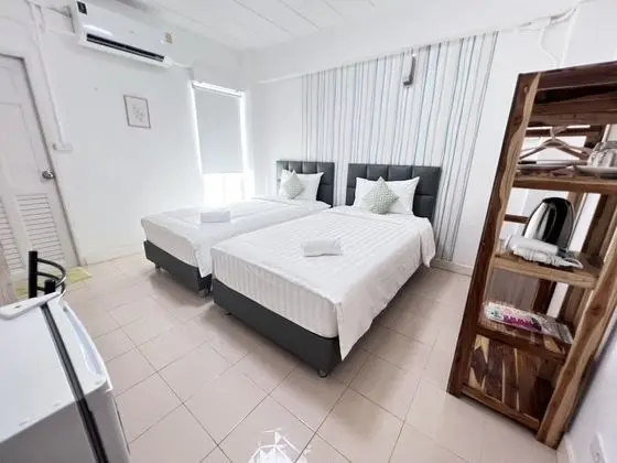 Twin Bedroom