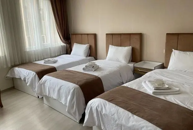 Triple, Şehir Manzaralı