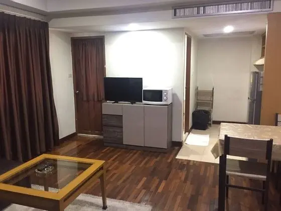 One Bedroom Suite, Pool View