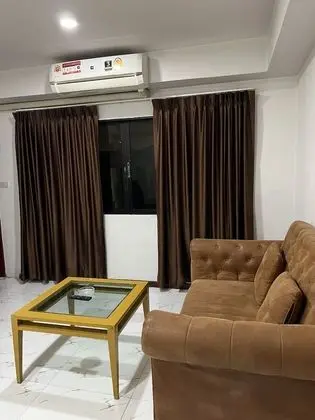 One Bedroom Suite, Pool View