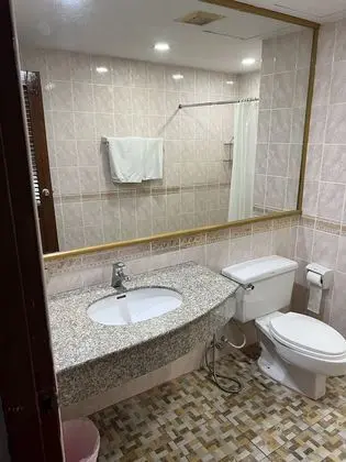 One Bedroom Suite, Pool View