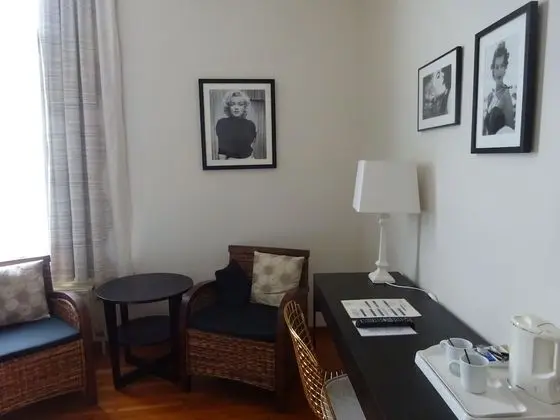 Tek Büyük veya İki Ayrı Yataklı Oda