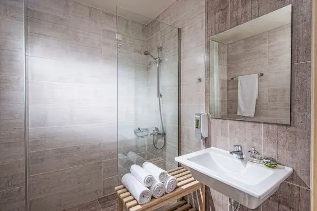 Triple Room Land View