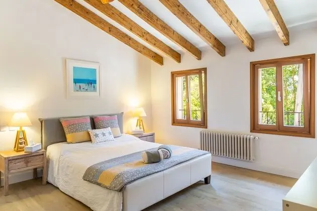 Villa (4 Bedrooms)