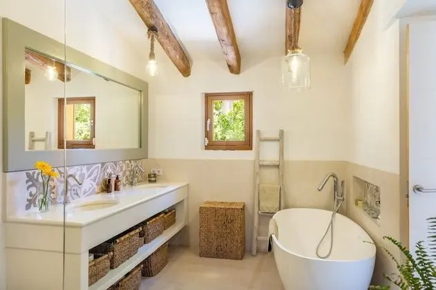 Villa (4 Bedrooms)