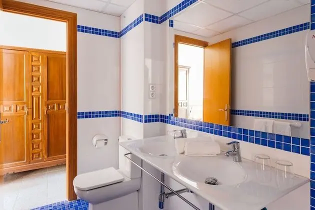 Standard Üç Kişilik Oda, Birden Çok Yatak, Sigara İçilmez