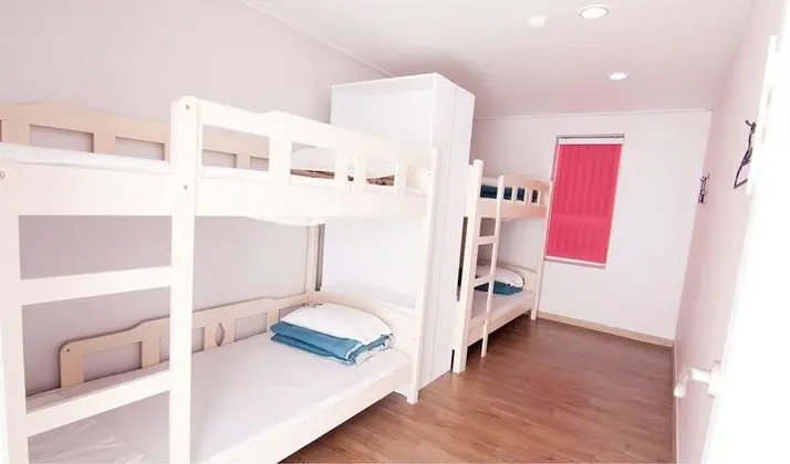 Ortak Ranzalı Oda, Sadece erkekler için (4 people)