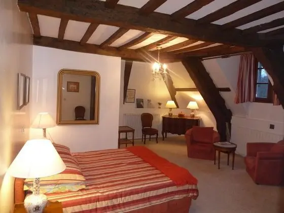 1 Luxury Double Room (Comtesse Clacla)