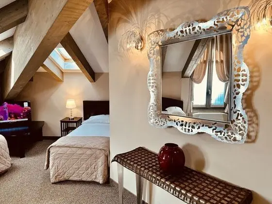 Deluxe Üç Kişilik Oda