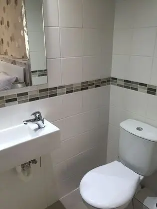 Tek Büyük Yataklı Oda, Banyolu/Duşlu