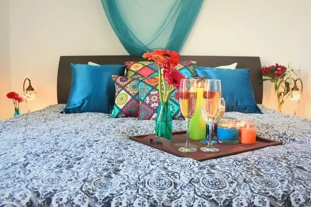 Comfort Tek Büyük Yataklı Oda, Balkon, Bahçe Manzaralı (King)