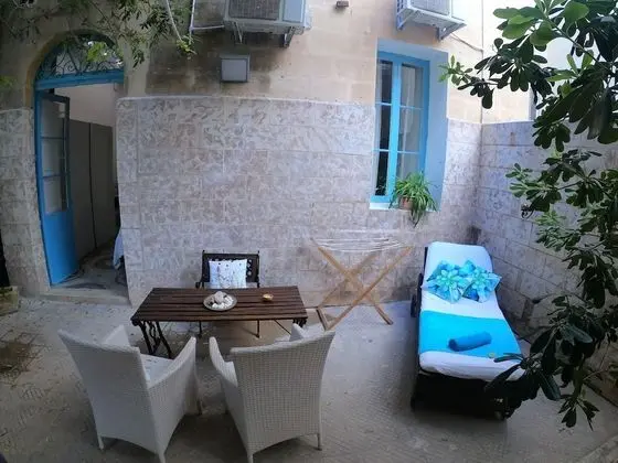 Tek Büyük Yataklı Oda, Veranda