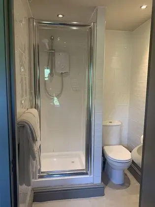 Standard Tek Büyük Yataklı Oda, Banyolu/Duşlu