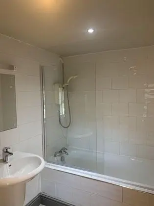Tek Büyük Yataklı Oda, Banyolu/Duşlu