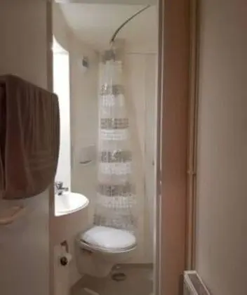 Deluxe Apart Daire, Ortak Banyo (Apartment 1)