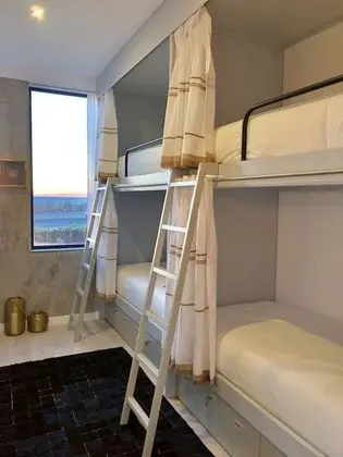 Luxury Ortak Ranzalı Oda, Karma Ranzalı Oda, Ortak Banyo, Plaj Manzaralı (1 Bed in 8-Bed Dorm)