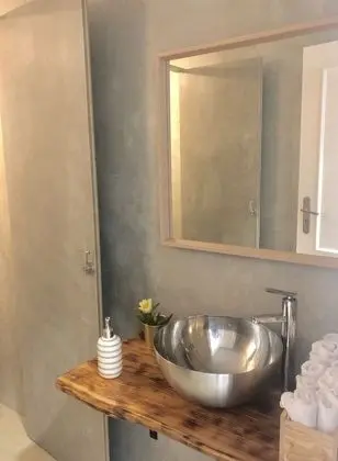 Luxury Ortak Ranzalı Oda, Karma Ranzalı Oda, Ortak Banyo, Plaj Manzaralı (1 Bed in 8-Bed Dorm)