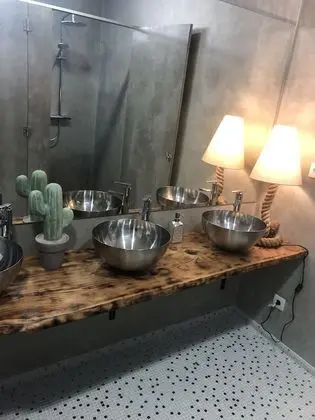 Luxury Ortak Ranzalı Oda, Karma Ranzalı Oda, Ortak Banyo, Plaj Manzaralı (1 Bed in 8-Bed Dorm)
