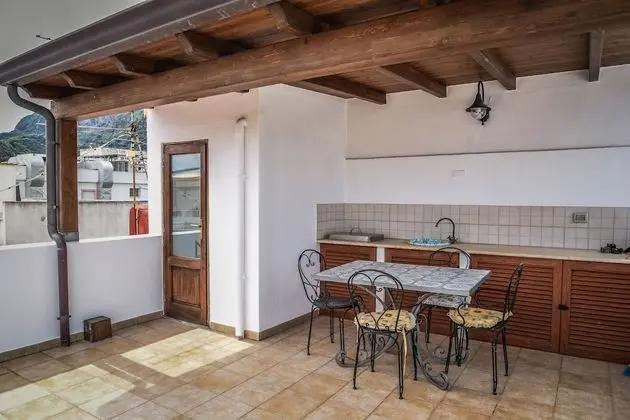Apart Daire, Teras, Kısmi Deniz Manzaralı