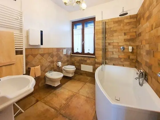 Premium Tek Büyük Yataklı Oda, Bahçe Manzaralı