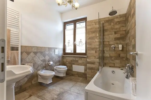 Premium Tek Büyük Yataklı Oda, Bahçe Manzaralı