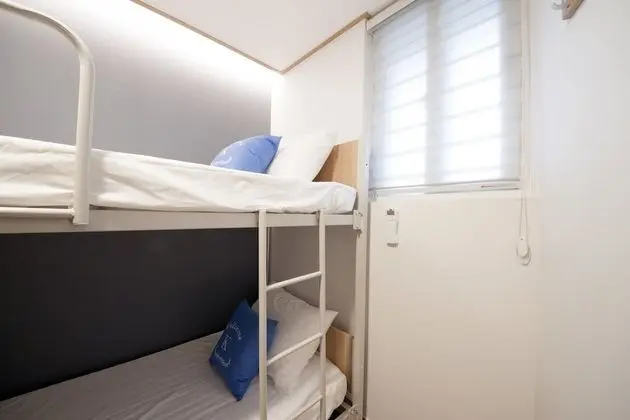İki Ayrı Yataklı Oda (Bunk Twin Room)