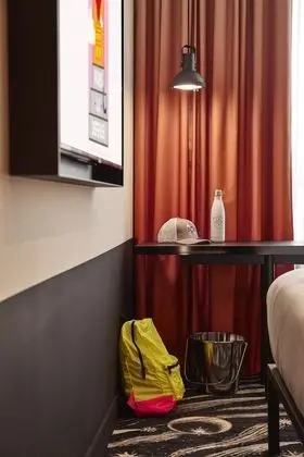 Tek Büyük Yataklı Oda, 1 Büyük (Queen) Boy Yatak (Medium Mama Absolute)