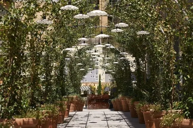 Tek Büyük Yataklı Oda, 1 Çift Kişilik Yatak (Large Mama)