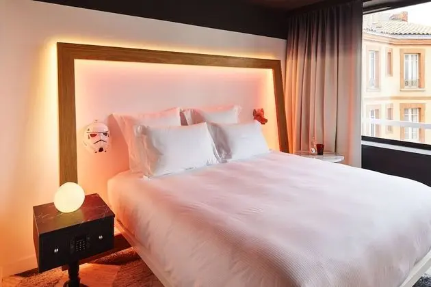 Tek Büyük Yataklı Oda, 1 Çift Kişilik Yatak (Small Mama)