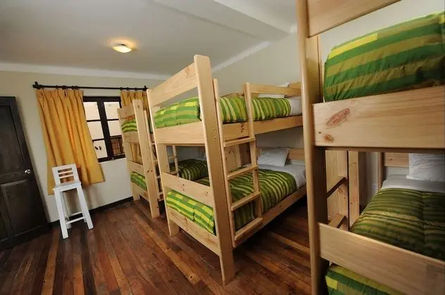 Classic Ortak Ranzalı Oda, Ortak Banyo (8 pax)
