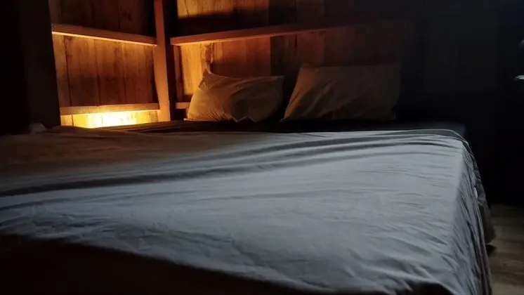 Deluxe Oda, 1 En Büyük (King) Boy Yatak