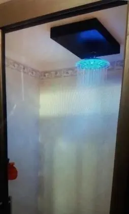 Tek Büyük Yataklı Oda, Özel Banyo