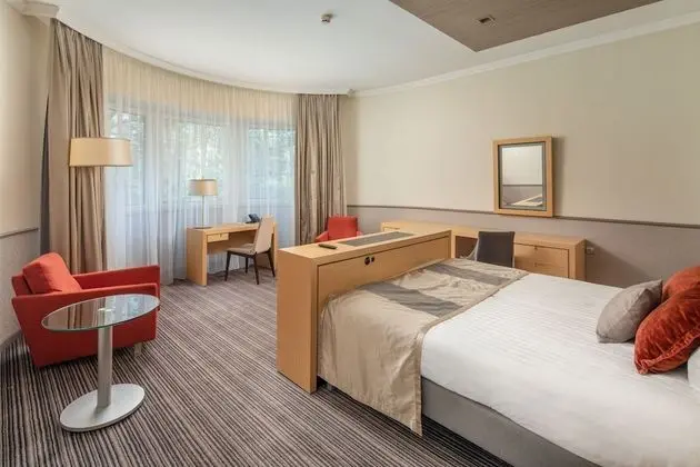 Ambassador Suite