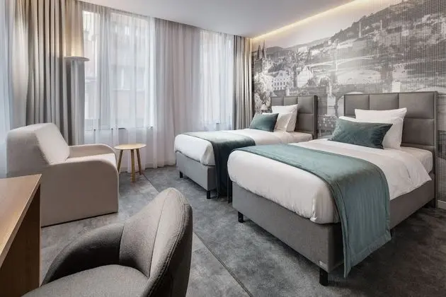 Deluxe Tek Büyük veya İki Ayrı Yataklı Oda