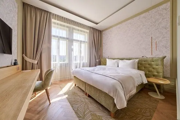 Deluxe Tek Büyük veya İki Ayrı Yataklı Oda